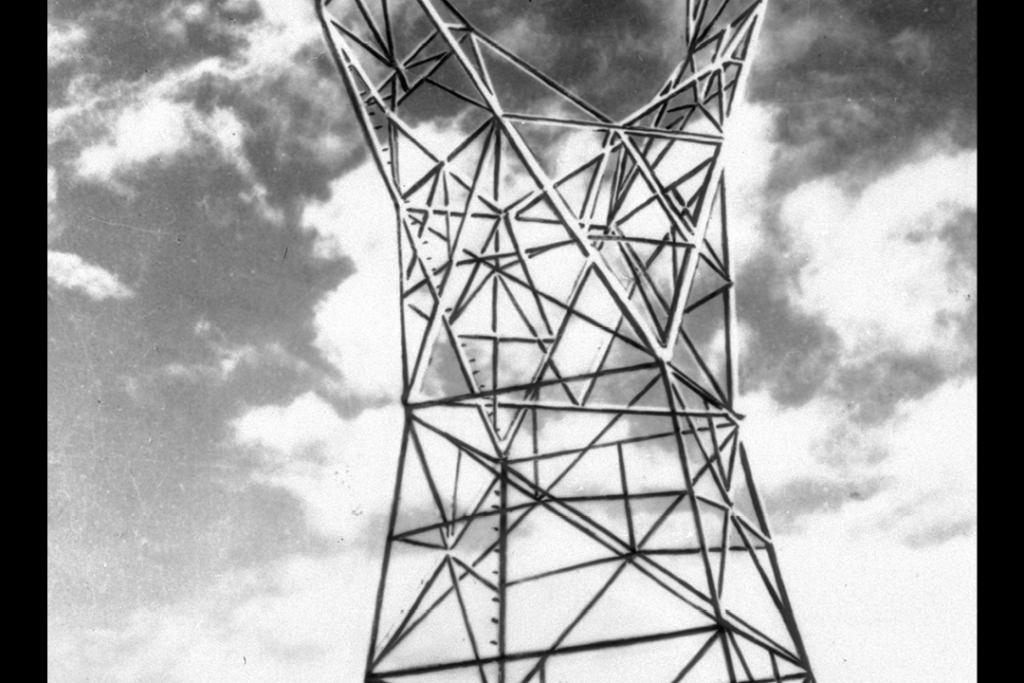 Power transmission tower